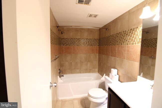 Foto del edificio - 1221 N Quinn St