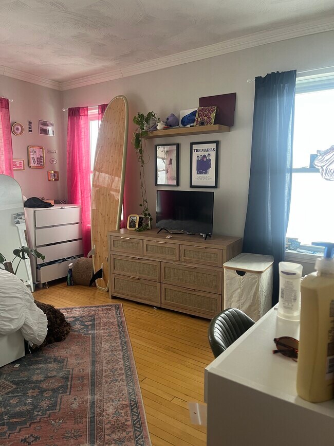 Foto del edificio - 4 Farrington Ave