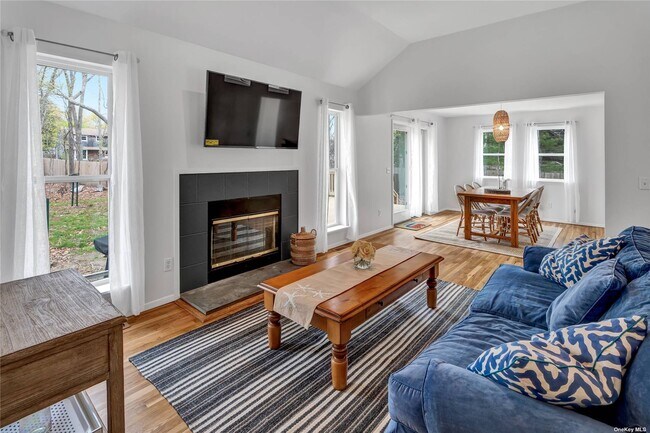 Foto del edificio - 60 Broadway Ave