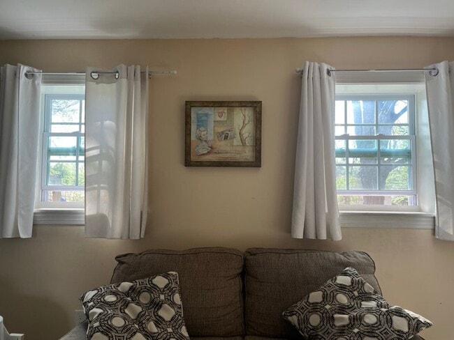 Photo - 1807 Rosebank Ave Apartment