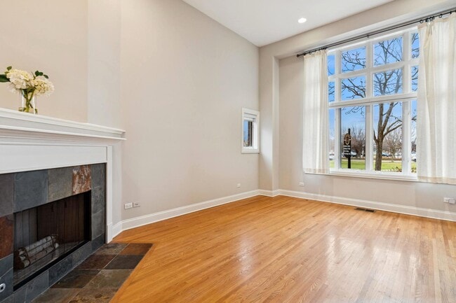 Foto del edificio - 7748 Lincoln Ave