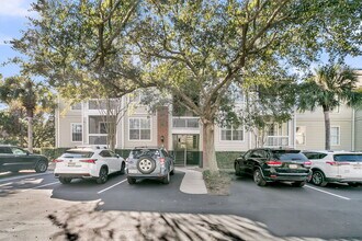 Building Photo - 1600 Long Grove Dr