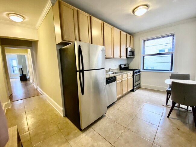 Foto del edificio - 2121 Ridge Ave