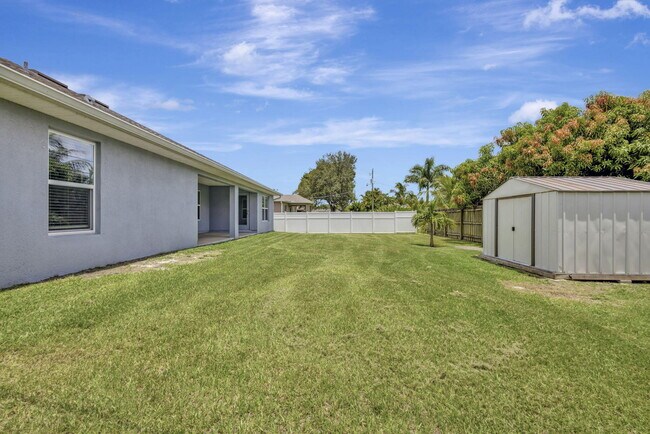 Foto del edificio - 6775 NW Abigail Ave