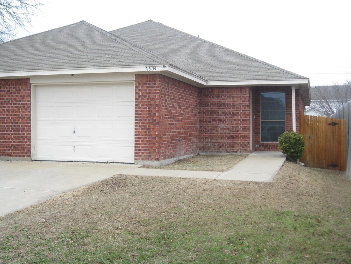 11904 Intermont Ct, Aledo, TX 76008 Townhome Rentals in Aledo TX