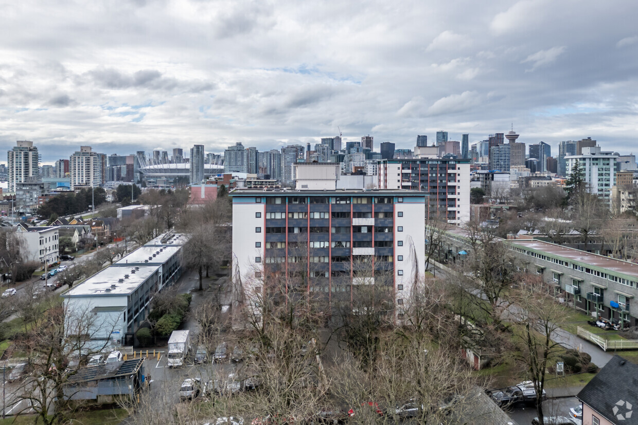 Building Photo - Maclean Park