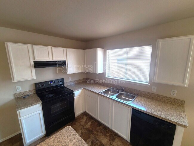 Foto del edificio - 2736 Murphy Dr