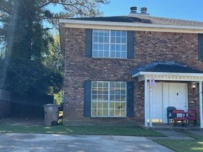 Building Photo - 5359 Dandale Dr