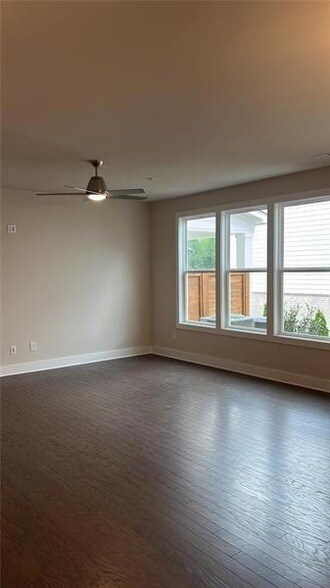 Foto del edificio - 1255 Winterhaven Dr