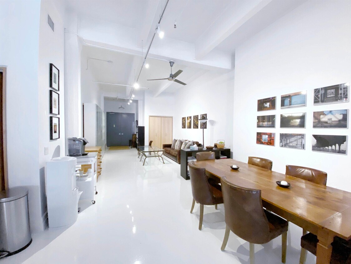 Foto principal - 150 Bay St