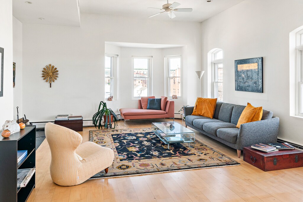 37 Winnisimmet St Unit 8, Chelsea, MA 02150 Condo for Rent in Chelsea