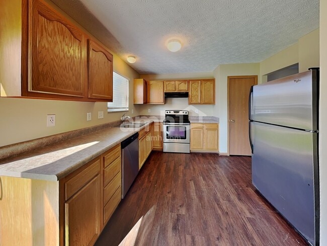 Building Photo - 8245 Crete Ln