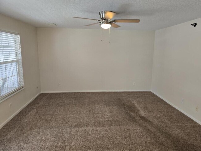 Foto del edificio - 2306 NE 68th St