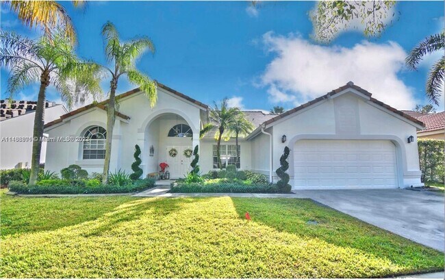 Foto del edificio - $6,000 710 Lake Blvd WESTON, FL 33326