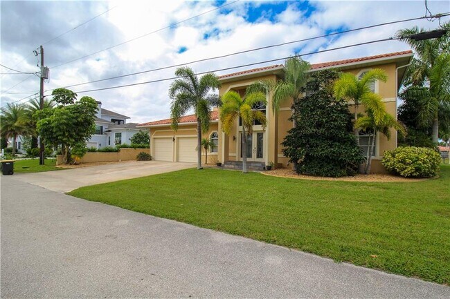 Building Photo - 11 Ocean Dr