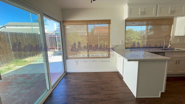 Building Photo - Beautiful 3 Bedroom / 2 Bathroom Home with...