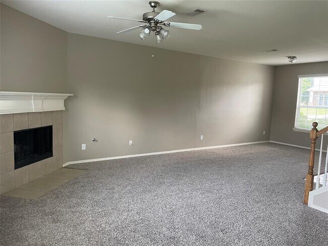 Foto del edificio - 2209 Jefferson Crossing Dr