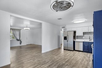 Building Photo - 1505 S Beck Ave