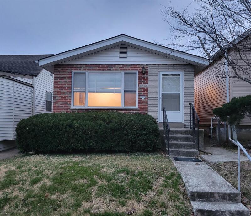 Primary Photo - 4546 Ray Ave