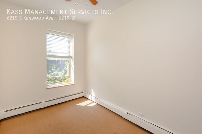 Building Photo - 6219 S Kenwood Ave