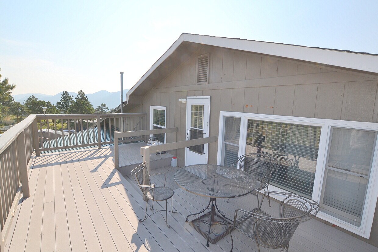 Foto principal - 658 Little Prospect Rd