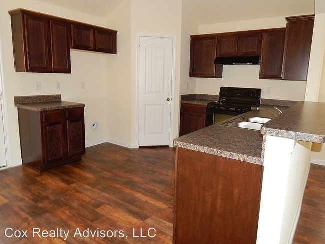 Building Photo - 4 br, 2 bath House - 5040 Glen Eden Drive