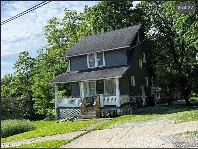 Foto del edificio - 692 W Thornton St