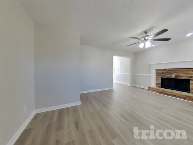 Foto del edificio - 27 Fairview Way