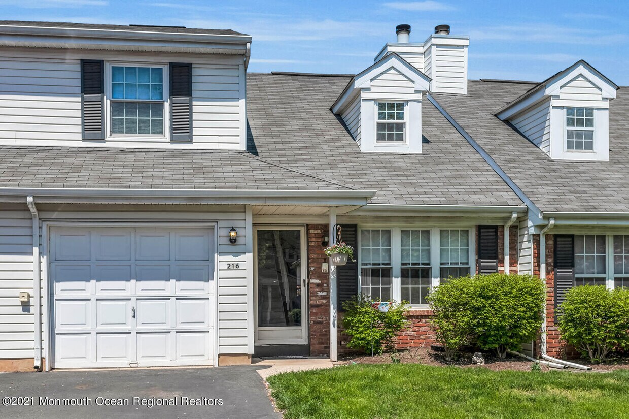 Primary Photo - 216 Coldspring Ct