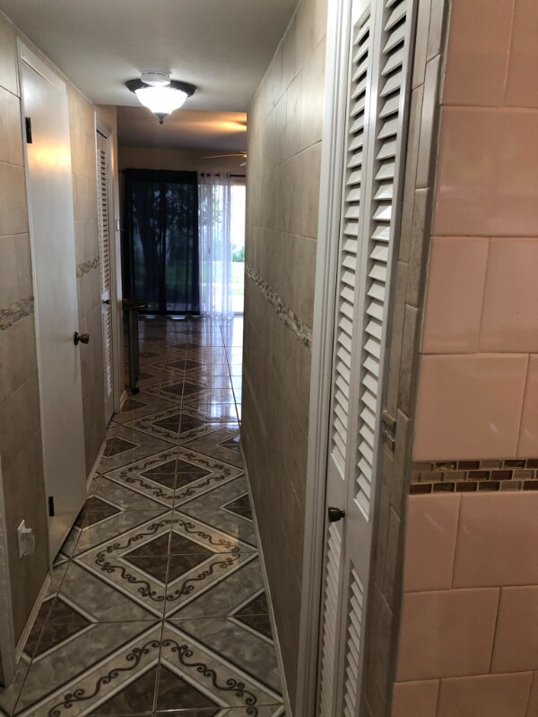 Building Photo - 401 Boca Chica Blvd