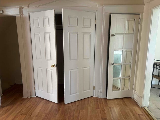 Photo - 8xx Foulkrod St Apartment