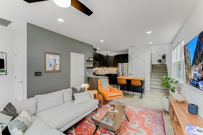 Building Photo - 2414 E Martin Luther King Jr Blvd