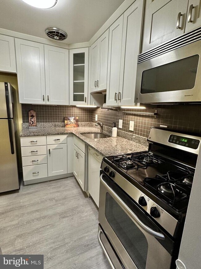 Foto del edificio - 4371 Cherry Hill Rd