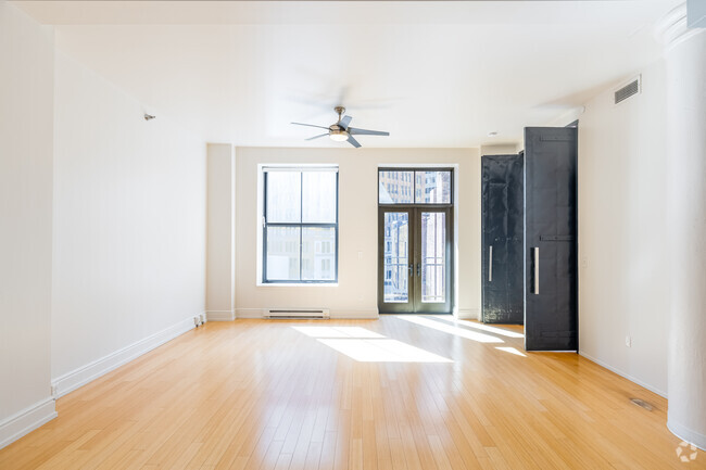 2BR, 2BA - 1,550SF - Living Room - 930 Penn Ave