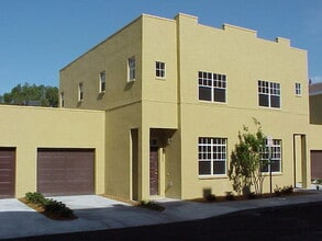 Building Photo - 5209 Olmstead Bay Place