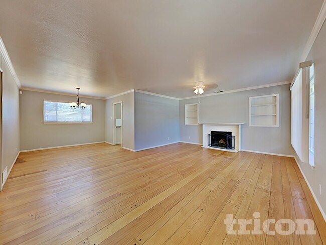 Foto del edificio - 7420 East Pkwy