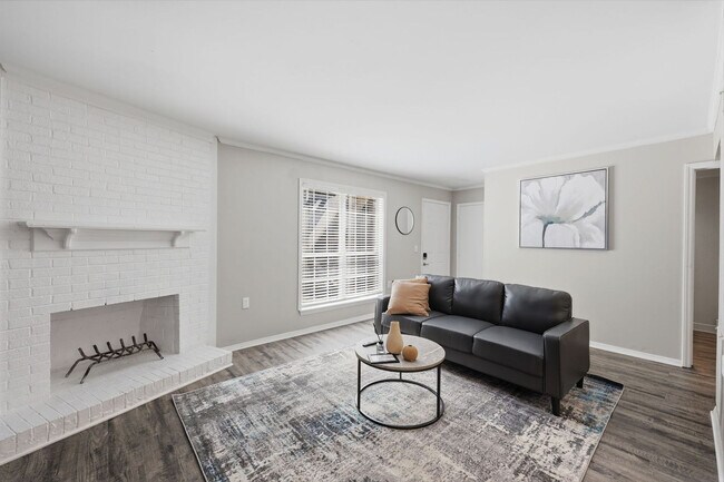 Building Photo - 4901 Pence Ct