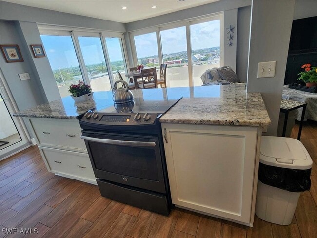 Foto del edificio - 4803 Sunset Ct