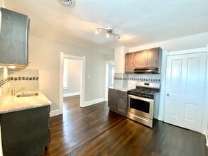 Building Photo - 1207 E Kane Pl