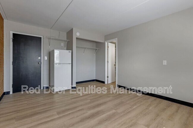Foto del edificio - 425 Mt Vernon Rd