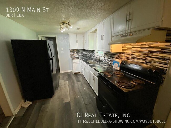 Foto del edificio - 1309 N Main St