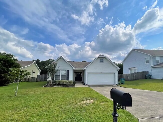Front yard - 316 Peoria Blvd