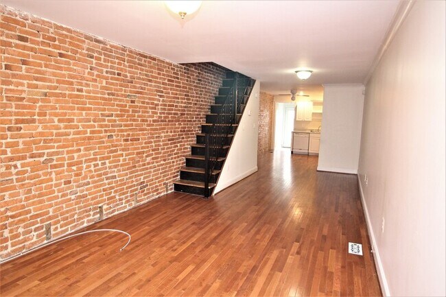 Foto del edificio - 1819 Jackson St