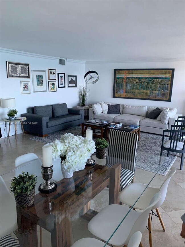 Foto del edificio - 881 Ocean Dr