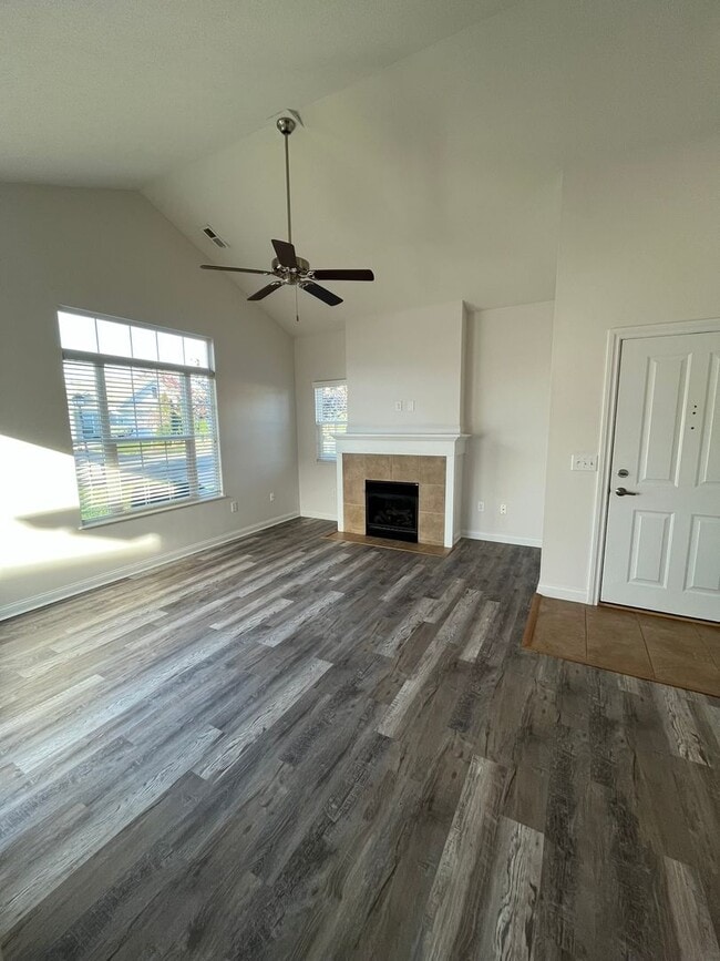 Foto del edificio - 2 Bedroom, 2 Bathroom Condo in The Woods a...