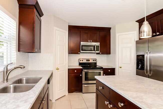 Foto del edificio - 19201 Wood Sage Dr