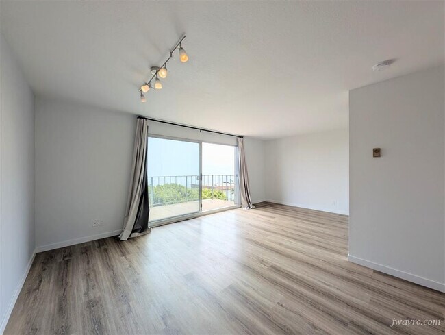 Foto del edificio - 160 Gardenside Dr