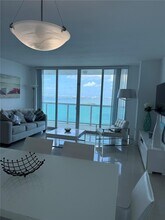 Building Photo - 1800 N Bayshore Dr