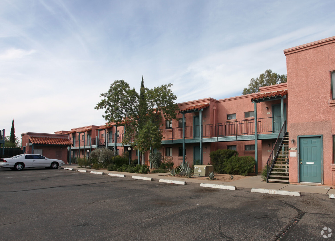 Primary Photo - Copper View Apartments