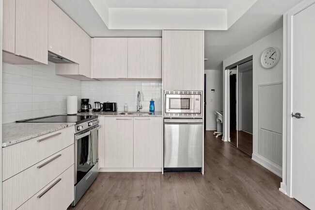 Photo du bâtiment - 501 Yonge St